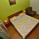 Mustapic Апартаменти Макарська