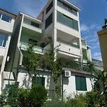 Mustapic Апартаменти *