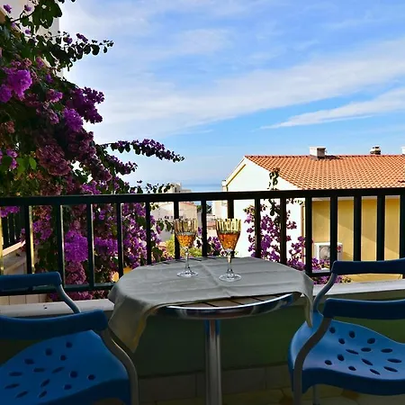 Mustapic * Makarska