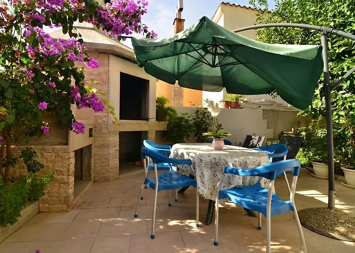 Mustapic Макарська