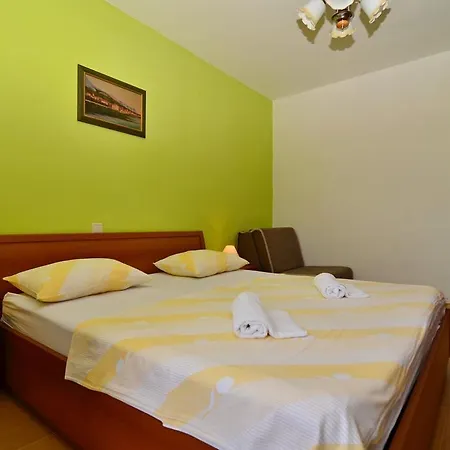 Mustapic Lägenhet Makarska